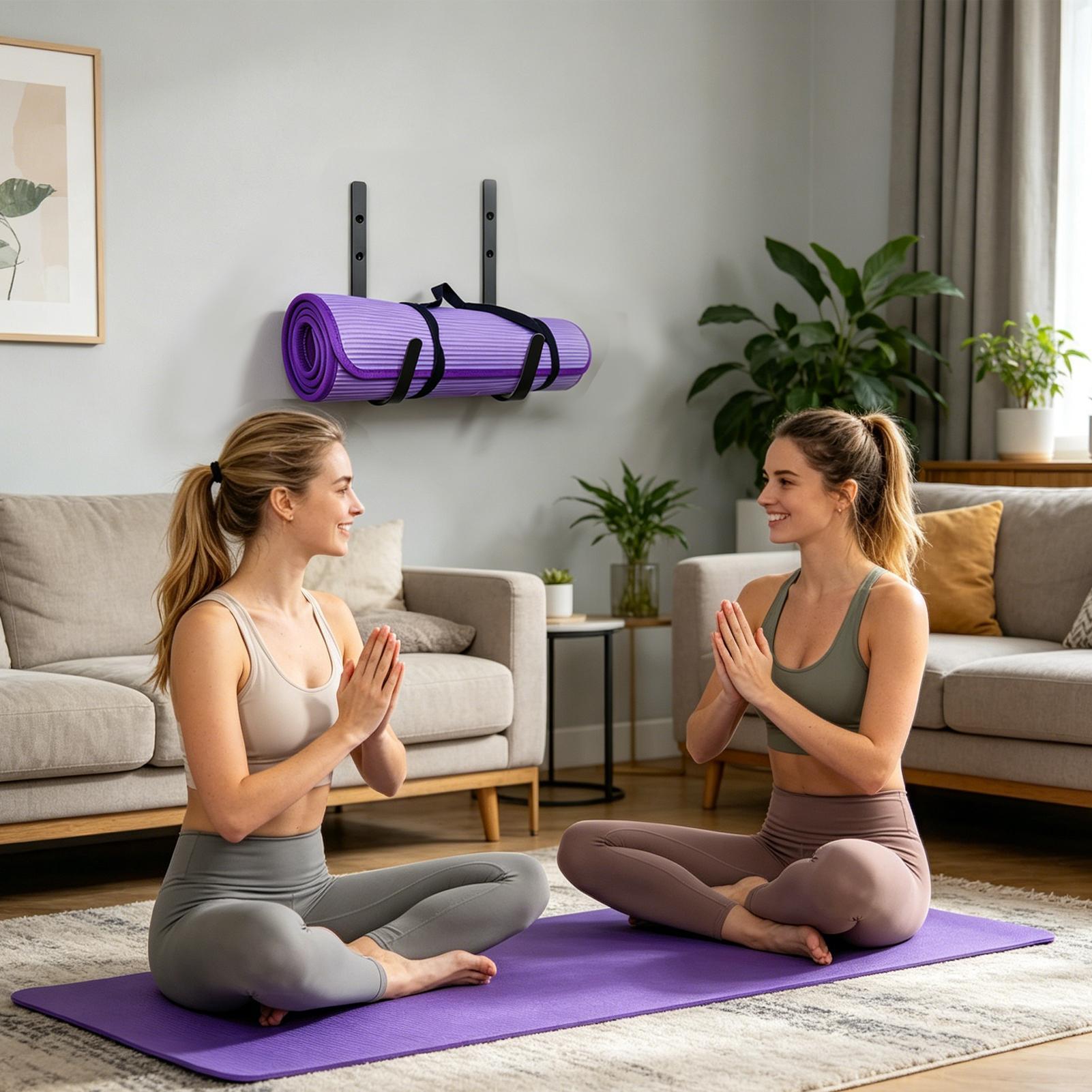 Pilates Yoga Room - حامل جداري لحصيرة اليوغا مع منظم